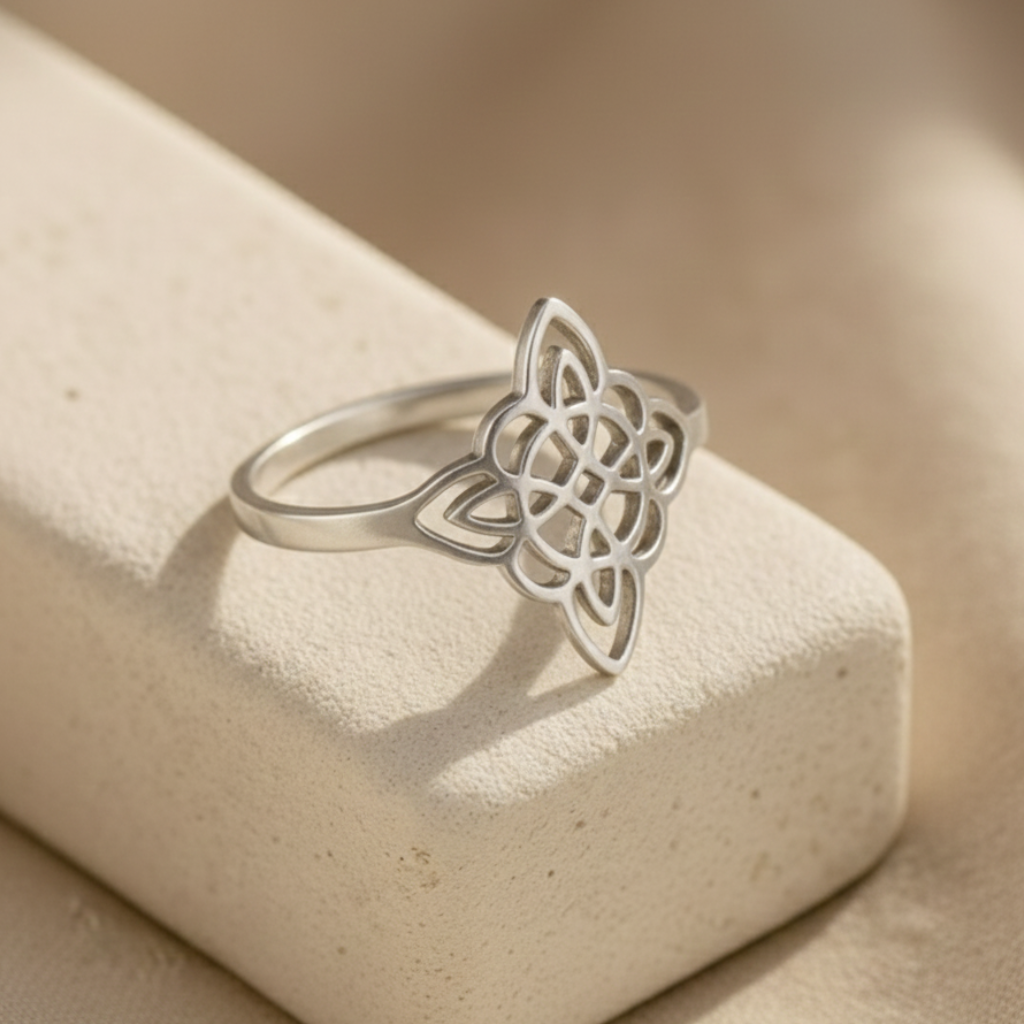 ATELIER-TIBET – Bague “Protection Éternelle” – Symbole du Nœud de Sorcière – Bague ajustable