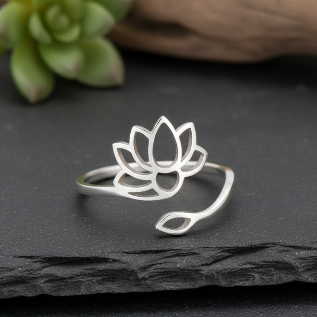 ATELIER-TIBET – Bague Lotus Sacré Réglable – Symbole d’Élévation & Sérénité