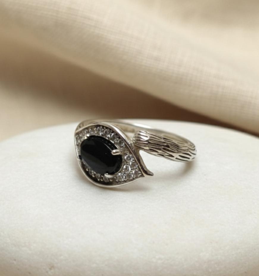 ATELIER-TIBET – Bague Dhairya en Obsidienne Dorée & Argent Sterling 925 Ajustable