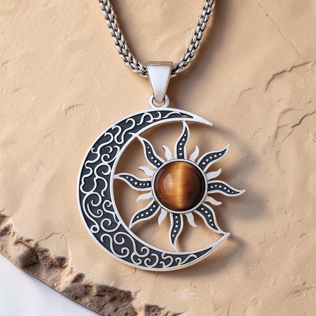 ATELIER-TIBET – Pendentif Équilibre Cosmique Lune-Soleil en Oeil de Tigre
