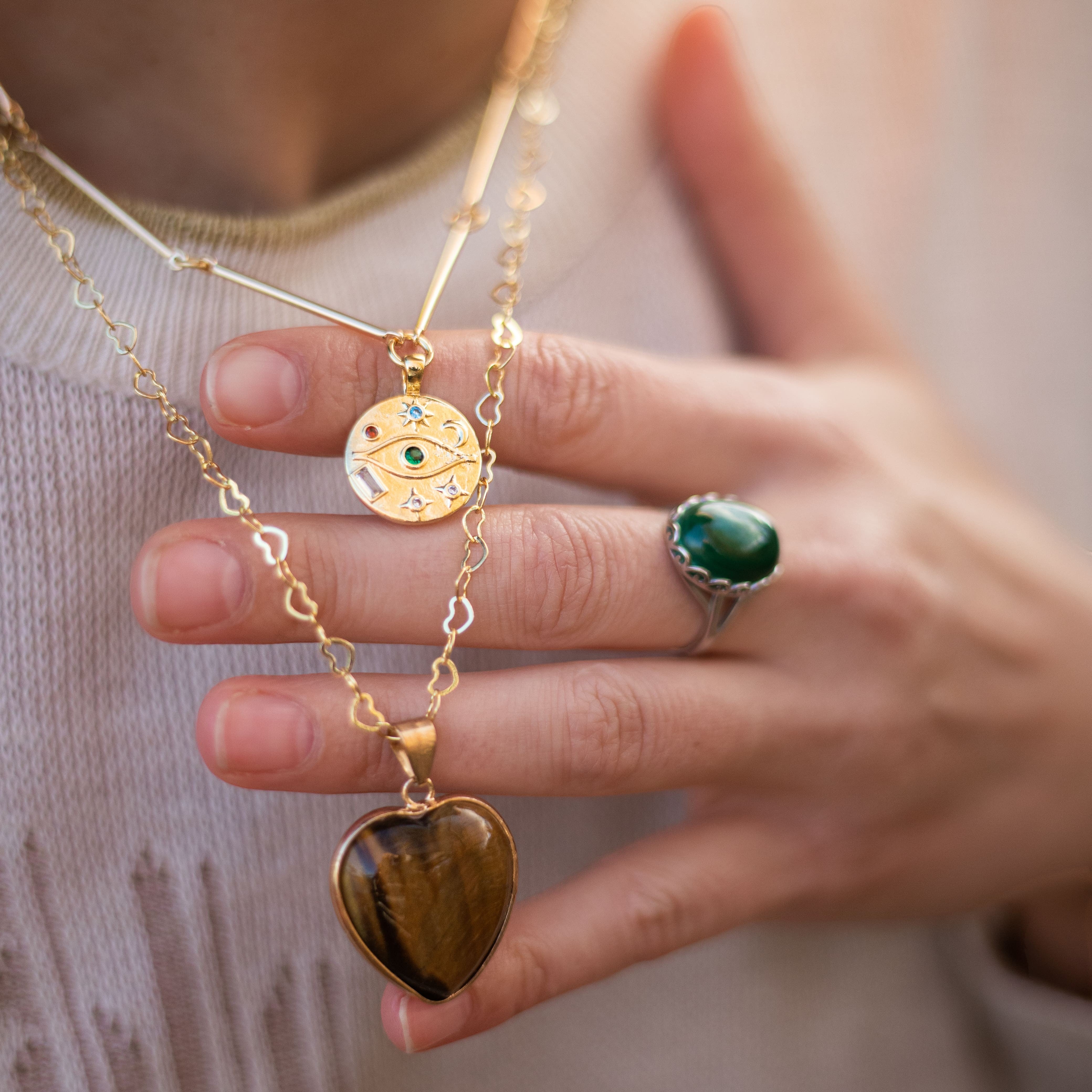 ATELIER-TIBET – Collier Double Coeur Protecteur en Oeil de Tigre