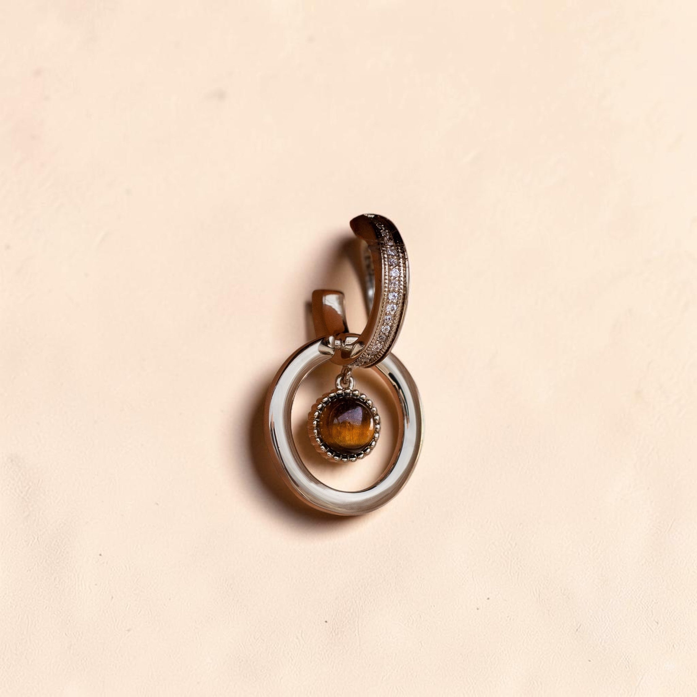 ATELIER-TIBET – Boucles d’Oreilles Éclat Félin en Œil de Tigre & Plaqué Or