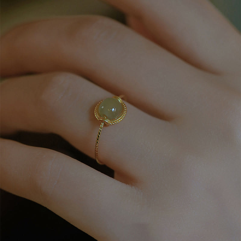 ATELIER-TIBET – Bague Chance & Prospérité en Jade Naturel – Cuivre Plaqué Or 14 Carats – Ajustable