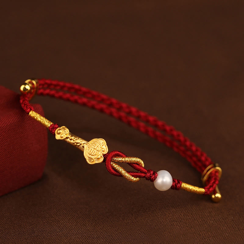ATELIER-TIBET – Bracelet Porte-Bonheur Ruyi Fu en Or 24 Carats & Fil Rouge Ajustable