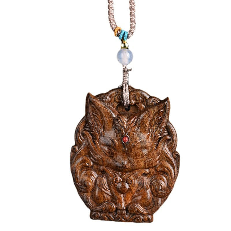 ATELIER-TIBET – Collier Symbolique Renard à Neuf Queues en Bois d’Agar Naturel