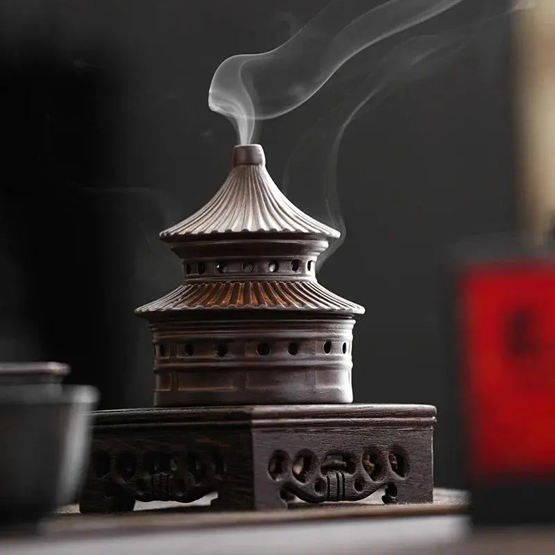 ATELIER-TIBET – Brûleur d’Encens Pagode en Céramique, Sérénité & Élégance