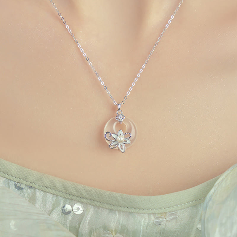 ATELIER-TIBET – Collier Lotus en Calcédoine Naturelle & Argent Sterling 999