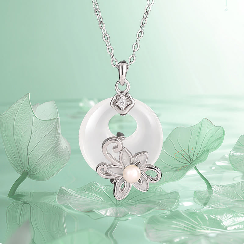 ATELIER-TIBET – Collier Lotus en Calcédoine Naturelle & Argent Sterling 999