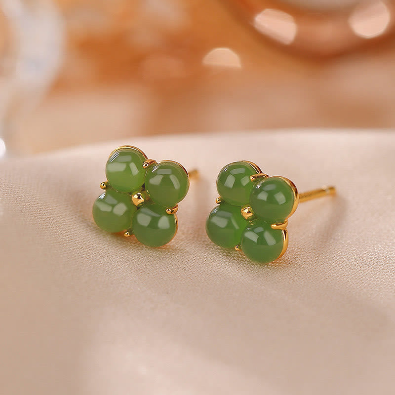 ATELIER-TIBET – Boucles d’Oreilles Clous Trèfle à Quatre Feuilles en Jade Cyan – 8 mm