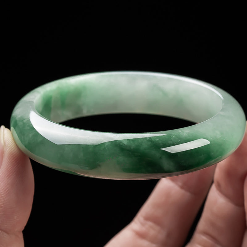ATELIER-TIBET – Pendentif Jade Vert Renard à Neuf Queues