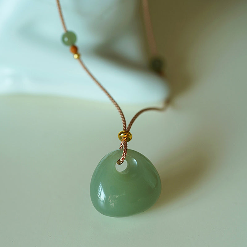 ATELIER-TIBET – Collier Pendentif en Jade Naturel