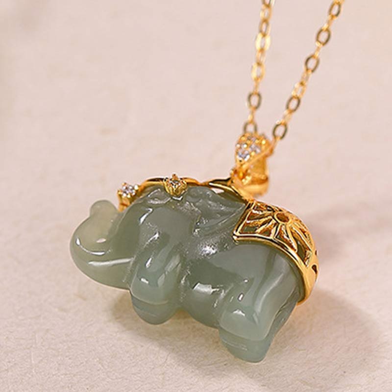 ATELIER-TIBET – Collier en Jade Naturel avec Pendentif Éléphant en Argent Sterling 925