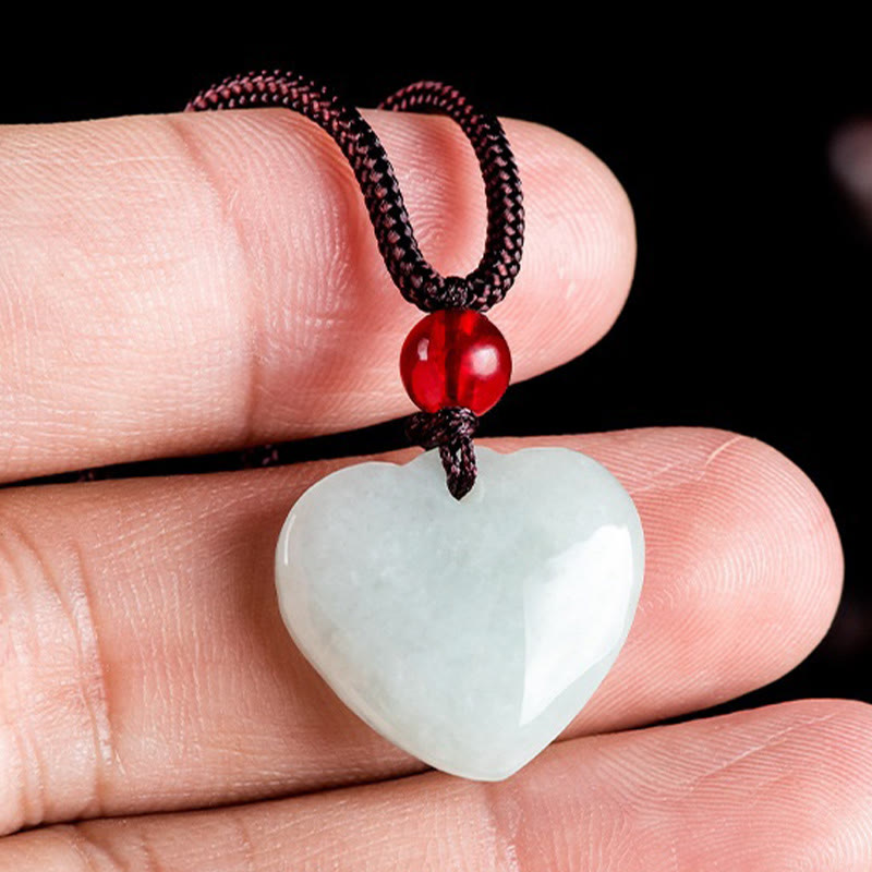 ATELIER-TIBET – Pendentif Cœur en Jade Naturel, Symbole de Prospérité et d’Harmonie