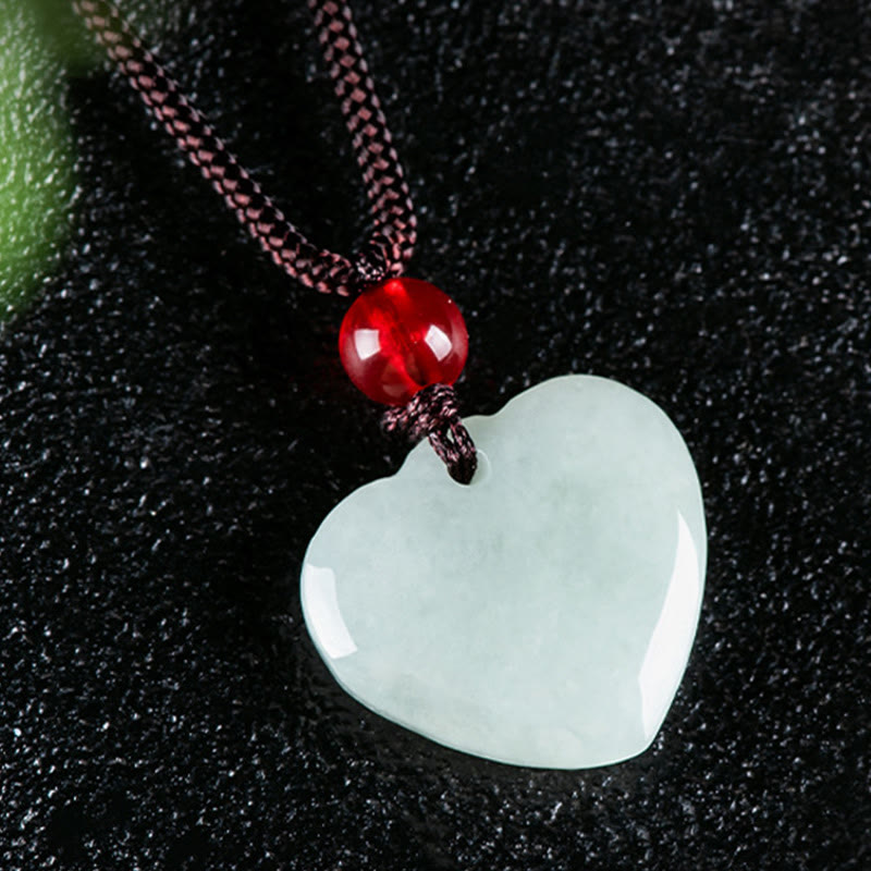ATELIER-TIBET – Pendentif Cœur en Jade Naturel, Symbole de Prospérité et d’Harmonie