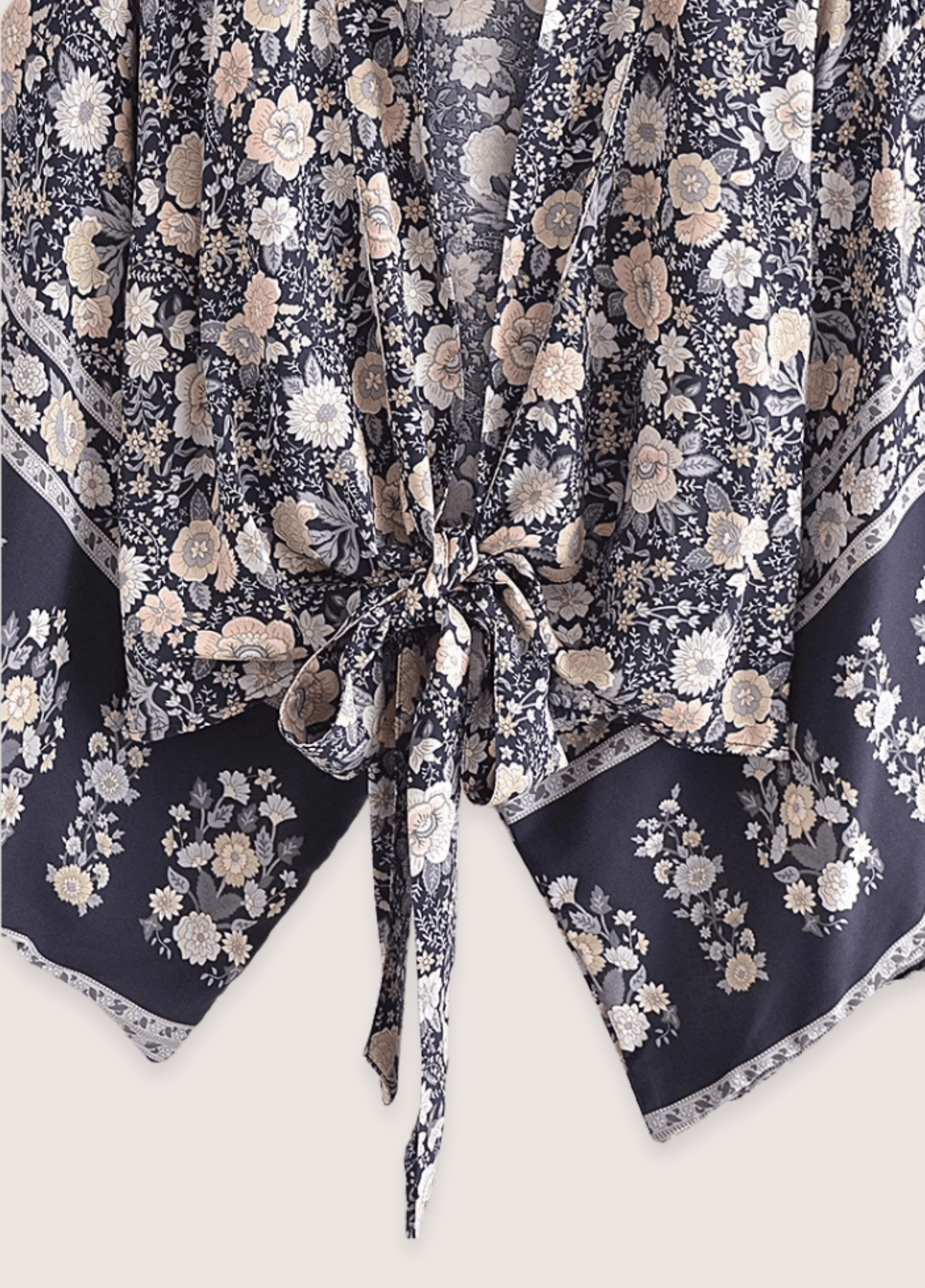 Kimono court femme floral gris