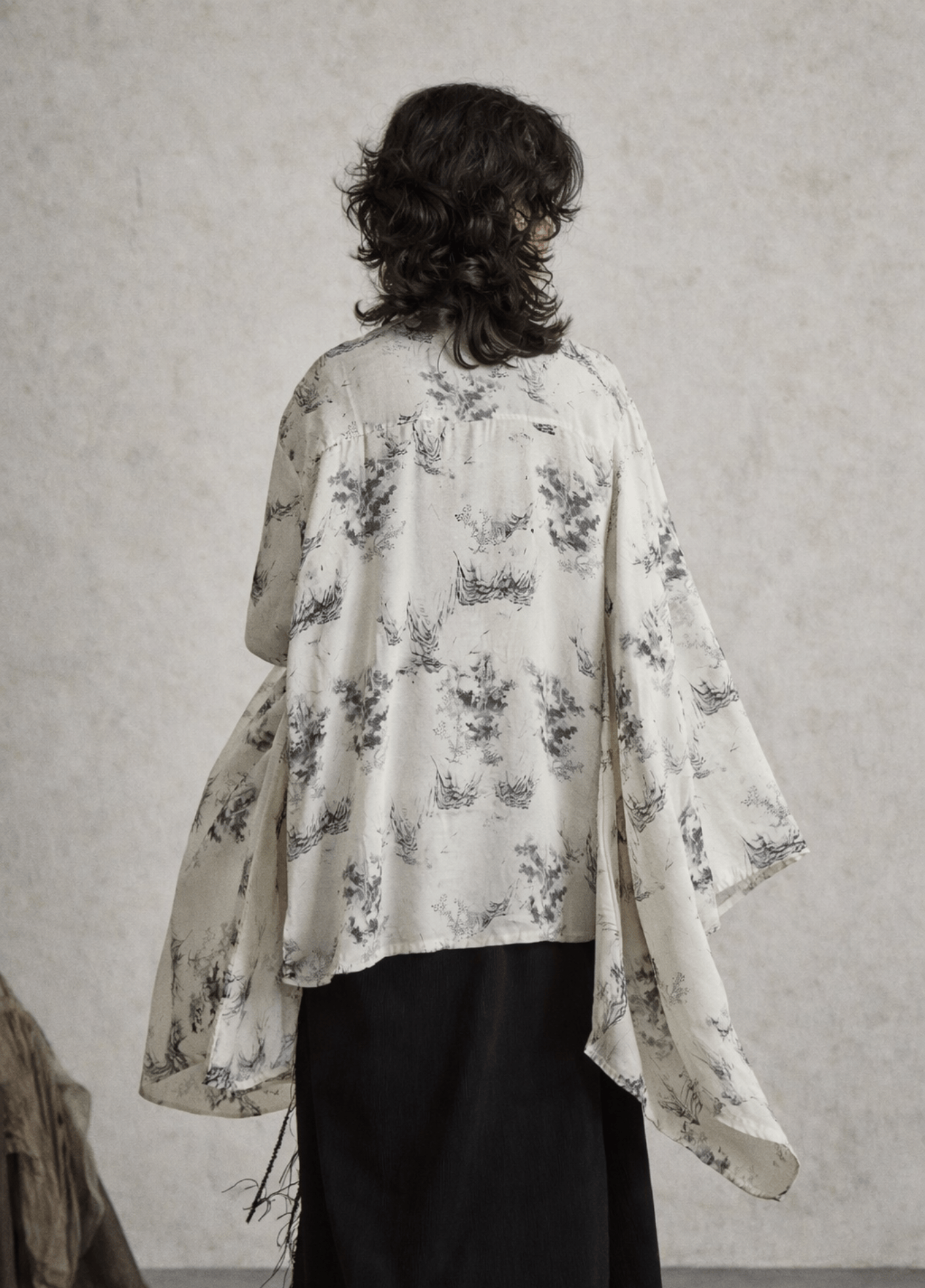Kimono court femme motif cerisier blanc – Suiboku