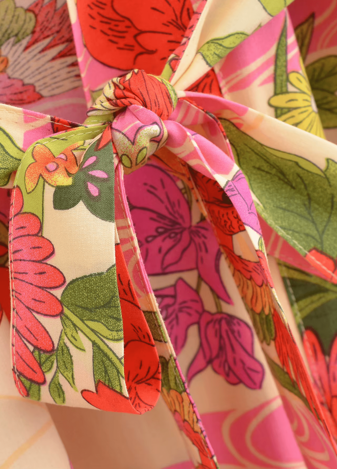 Kimono long femme viscose motif chrysanthème rose – Pivoine