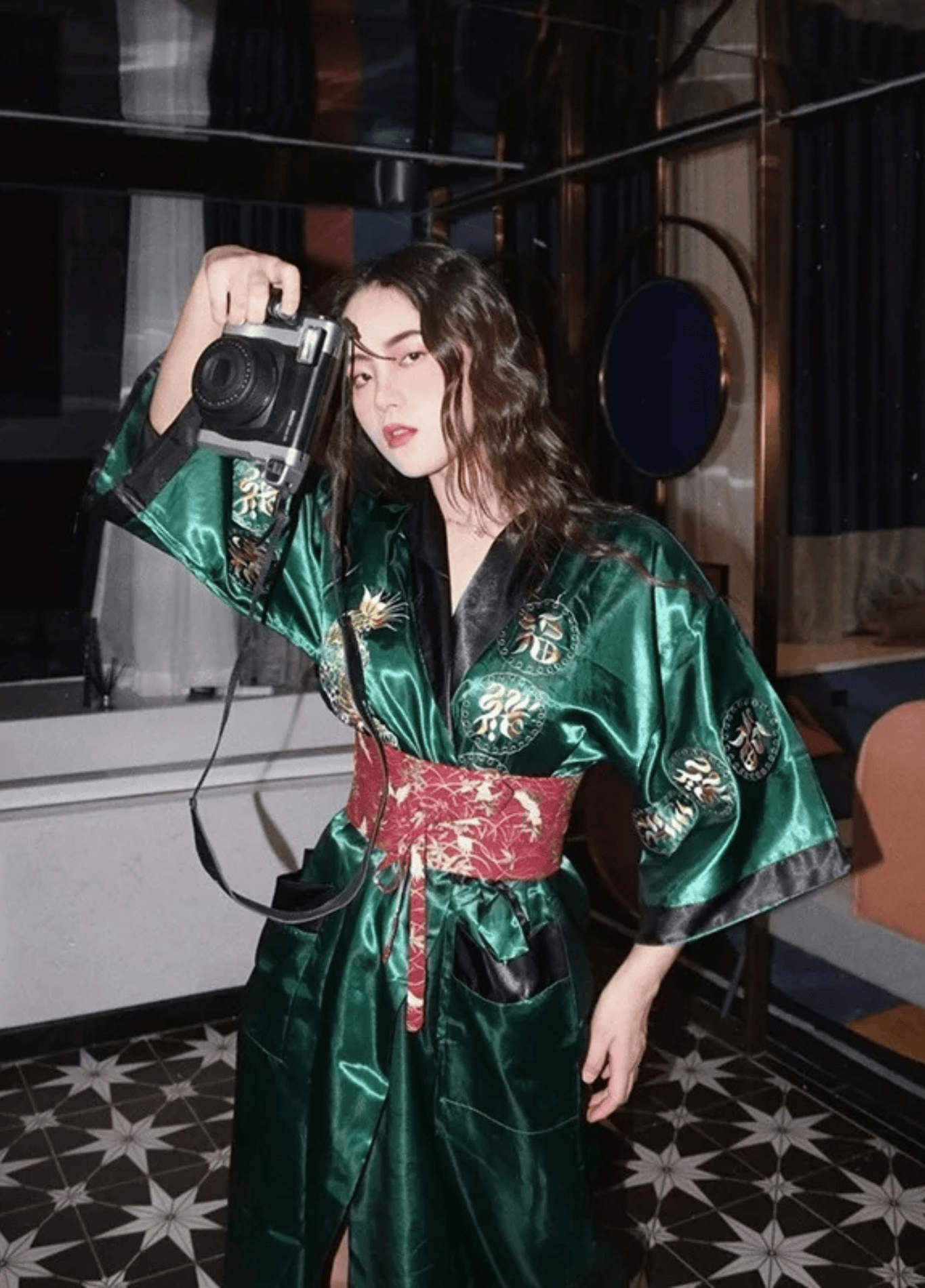 Kimono long femme soie motif dragon vert – Kinryū