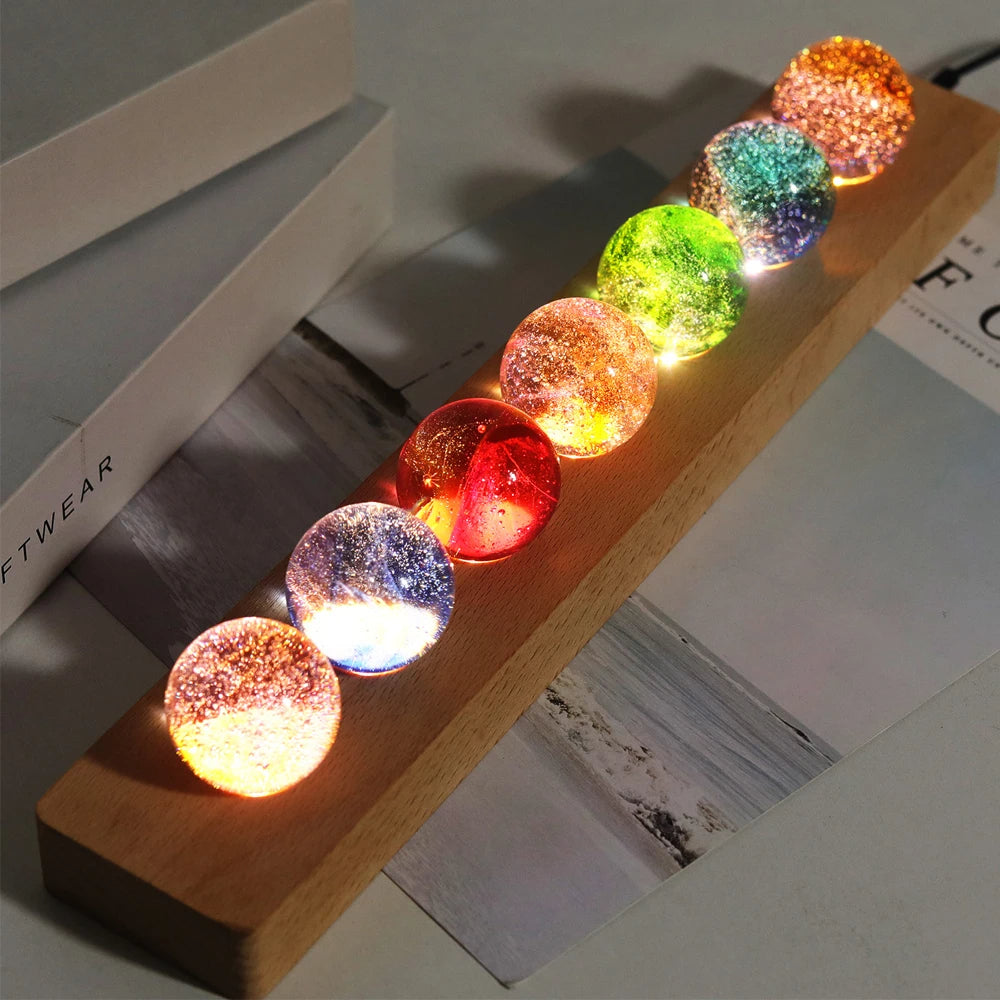 ATELIER-TIBET Lampe Zen LED 7 Chakras – Boules de Cristal & Base Bois, Ambiance Harmonie & Sérénité