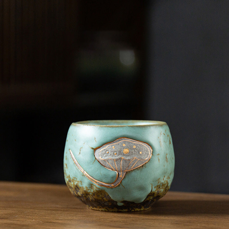 ATELIER-TIBET – Tasse à Thé en Céramique Gravée Gousse de Lotus (120 ml / 155 ml)