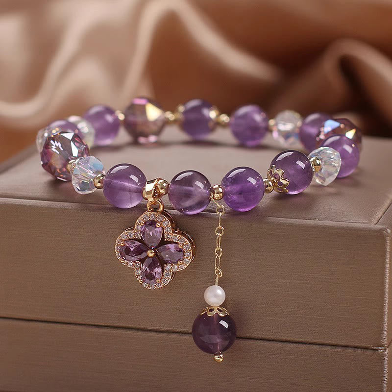 Bracelet de guérison spirituelle en améthyste naturelle avec breloque trèfle à quatre feuilles