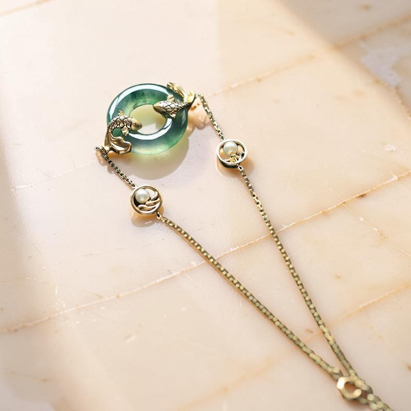 ATELIER-TIBET – Bracelet Jade et Carpe Koï – Charme d'Abondance, Plaqué Or