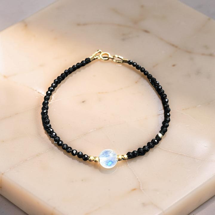 ATELIER-TIBET – Bracelet Pierre de Lune et Spinelle – Lumière, Plaqué Or