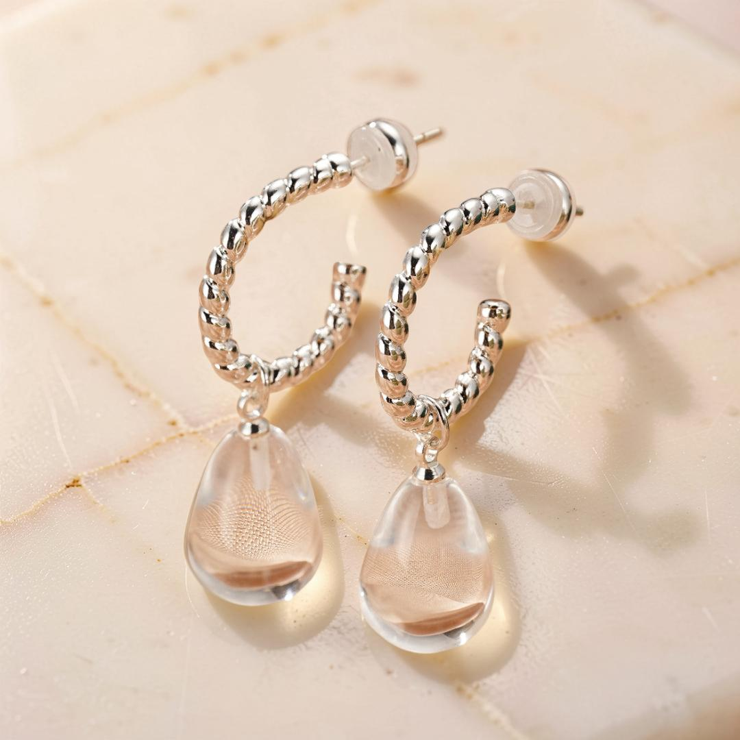 ATELIER-TIBET – Boucles d’Oreilles Cristal de Roche – Goutte Spirale, Argent