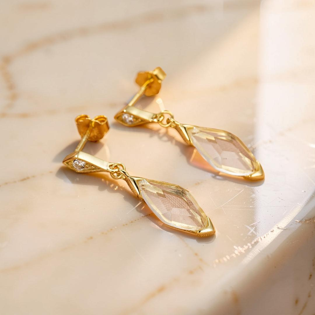 ATELIER-TIBET – Boucles d'Oreilles Cristal de Roche – Pluie Dorée, Argent Plaqué Or 14K