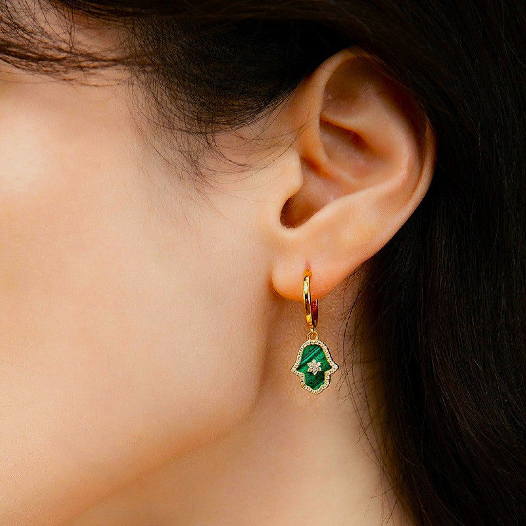 ATELIER-TIBET – Boucles d’oreilles Malachite – Main de Fatma Étoilée, Argent Plaqué Or