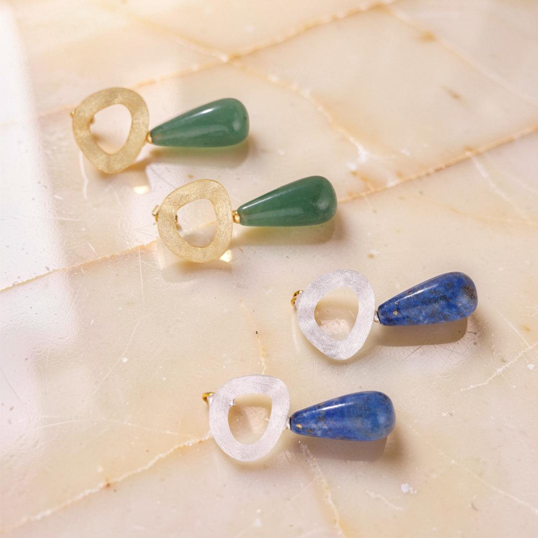 ATELIER-TIBET – Boucles d'Oreilles Aventurine et Lapis Lazuli – Goutte Dorée, Argent Plaqué Or