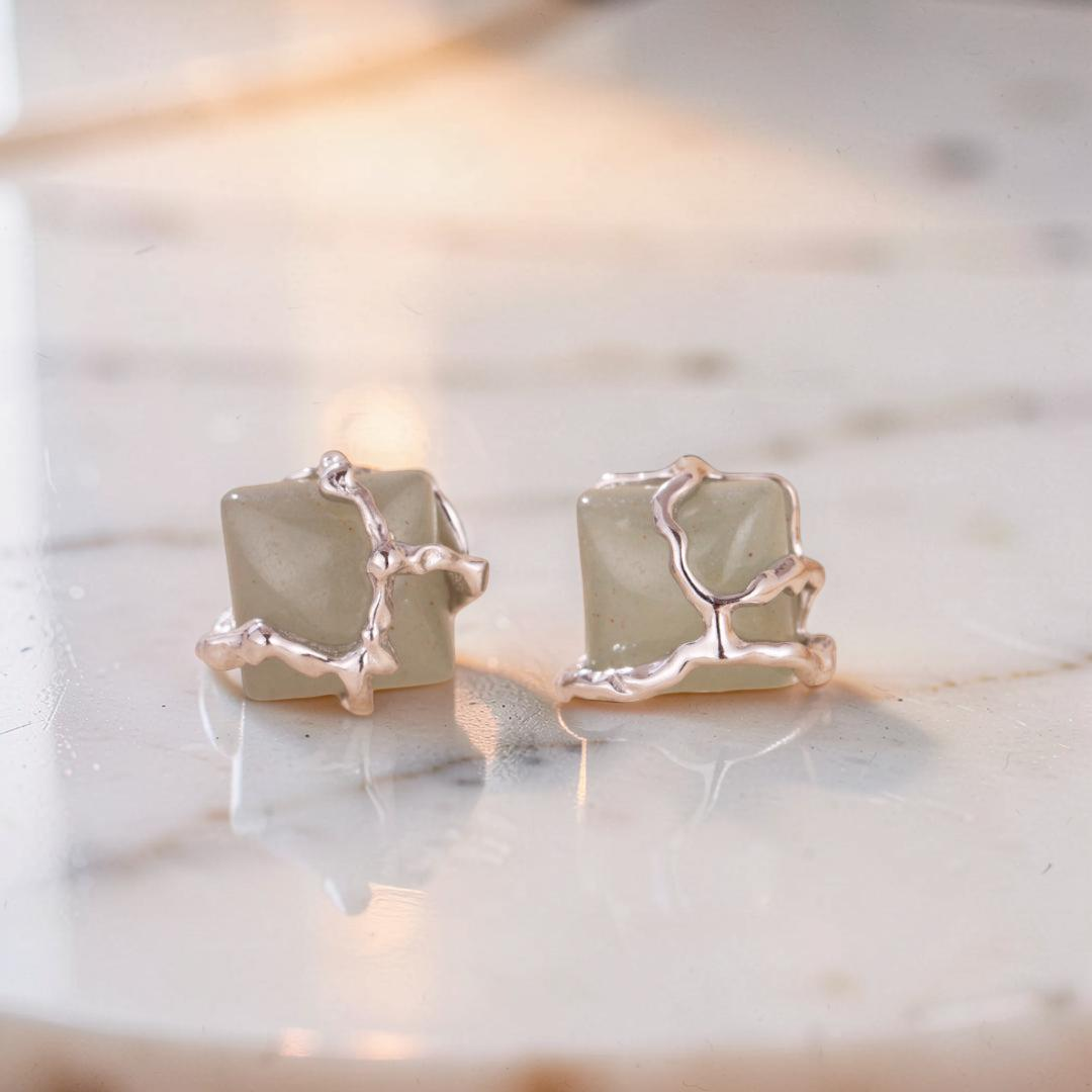 ATELIER-TIBET – Boucles d'Oreilles Aventurine – Fleur de Sérénité, Argent