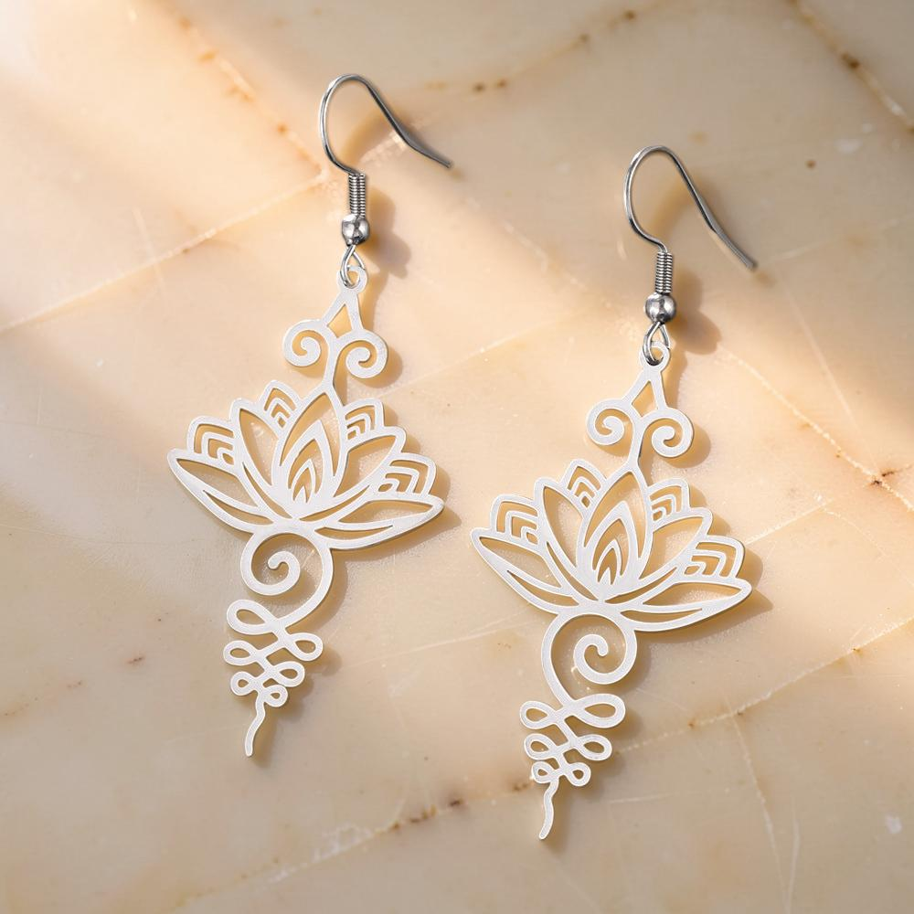 ATELIER-TIBET – Boucles d'Oreilles Lotus Unalome – Élégance Fleurie