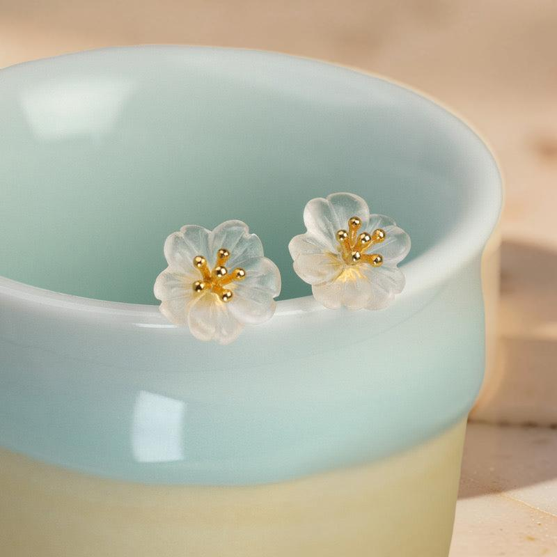 ATELIER-TIBET – Boucles d'Oreilles Quartz Clair – Fleur de Tranquillité, Argent Plaqué Or