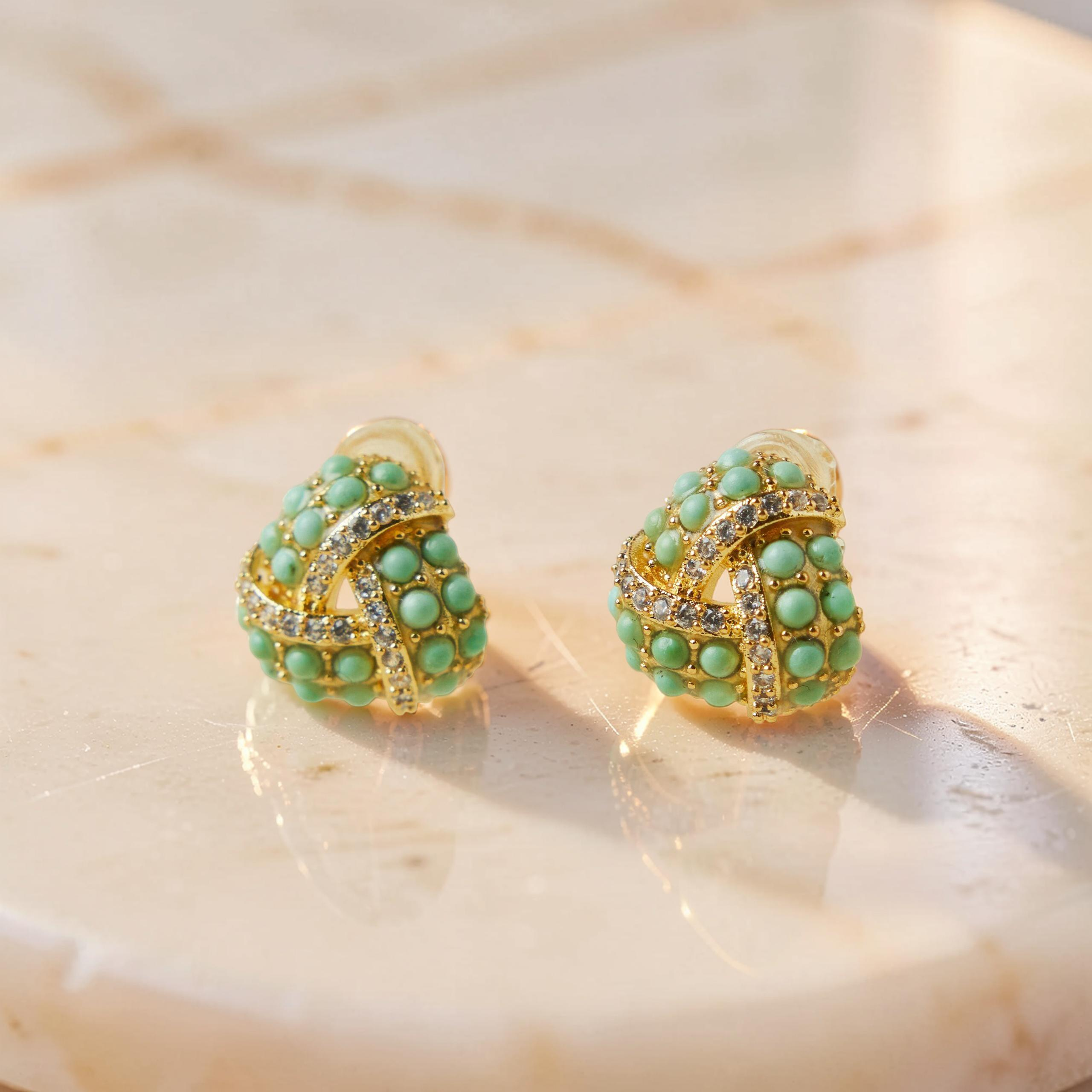 ATELIER-TIBET – Boucles d'Oreilles Turquoise – Triangle Torsade, Argent Plaqué Or
