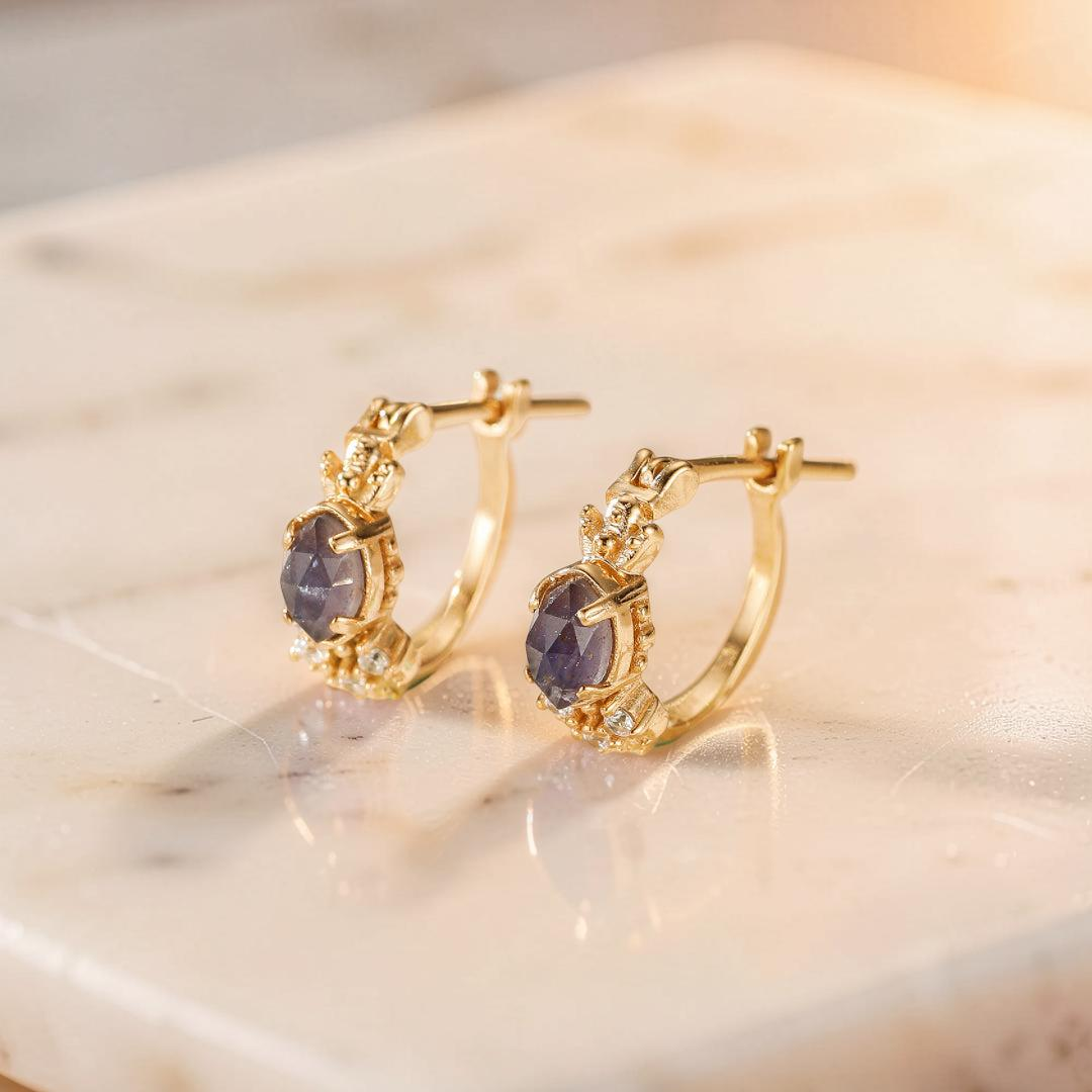 ATELIER-TIBET – Boucles d'Oreilles Labradorite et Cordiérite – Apaisement, Argent Plaqué Or