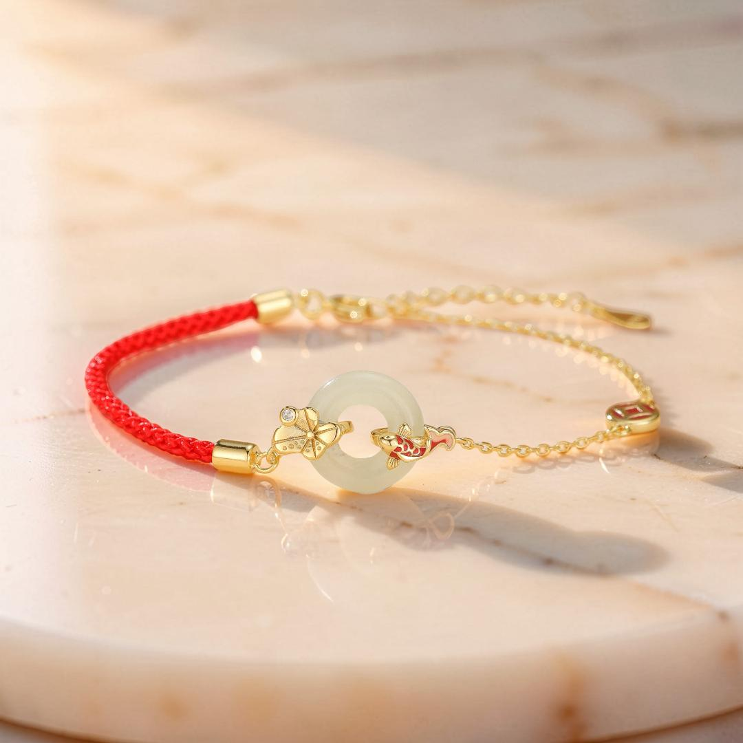 ATELIER-TIBET – Bracelet Cordon Rouge et Jade – Carpe Koï, Argent Plaqué Or