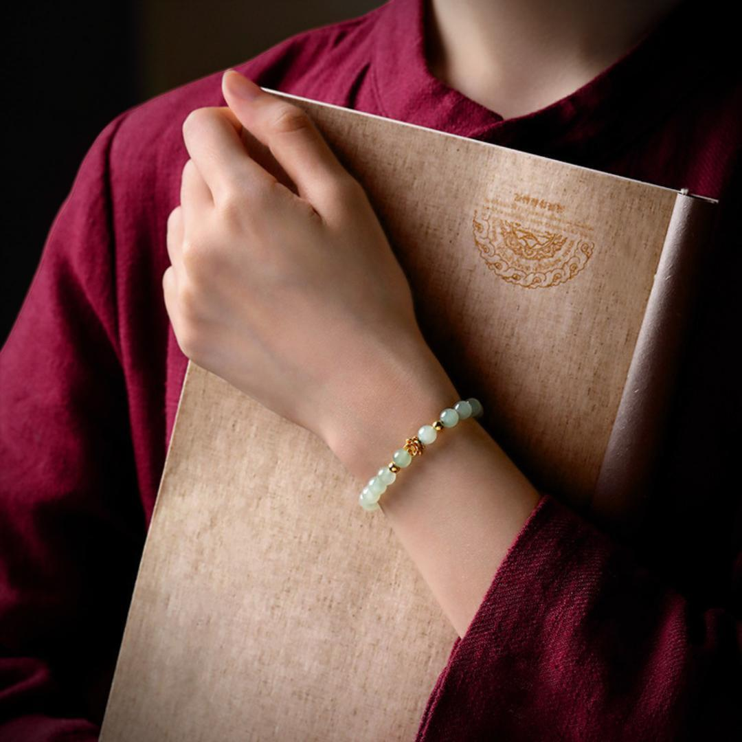 ATELIER-TIBET – Bracelet Jade Lotus – Réussite, Plaqué Or
