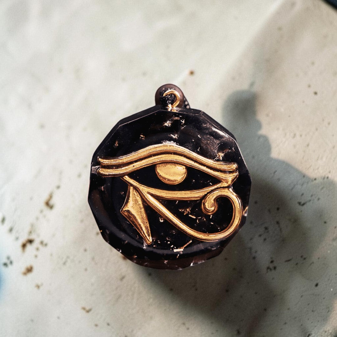 ATELIER-TIBET – Pendentif Orgonite Oeil d'Horus en Pierres Naturelles