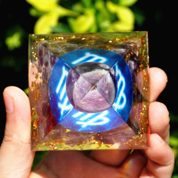 ATELIER-TIBET Pyramide du Zodiac en Orgonite et Citrine de 10cm symbole de la Vierge