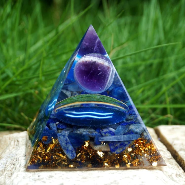 ATELIER-TIBET Pyramide du Zodiac en Orgonite et Sodalite de 10cm symbole du Verseau