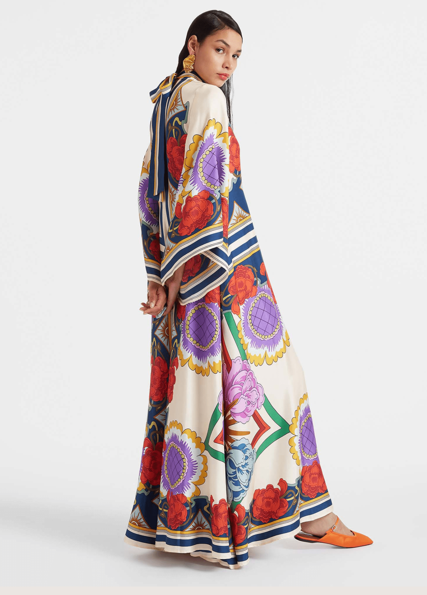 Robe kimono femme satiné motif pivoine blanc – Baroque