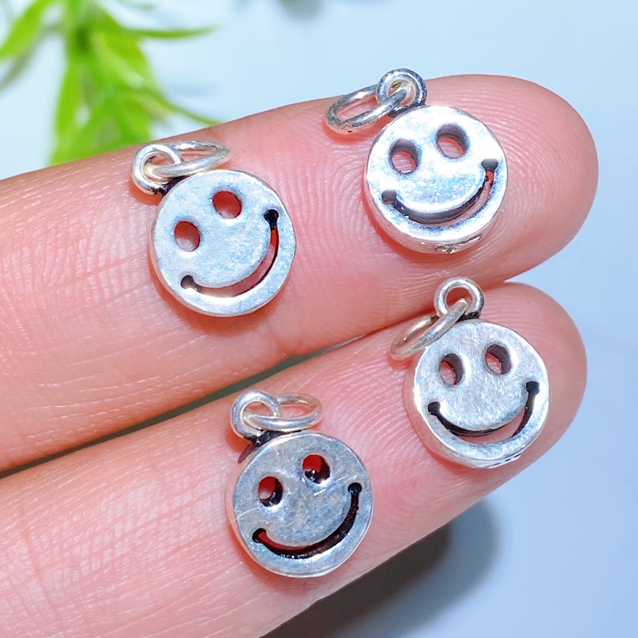 ATELIER-TIBET — Breloques Sculptées en Argent S925 — Charms Spirituels DIY pour Créations Personnalisées (5–15 mm)