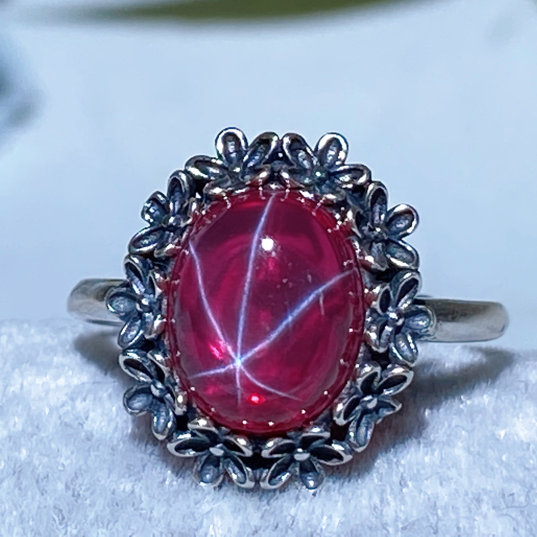 ATELIER-TIBET – Parure Rubis Étoilé Naturel Réactif UV en Argent 925