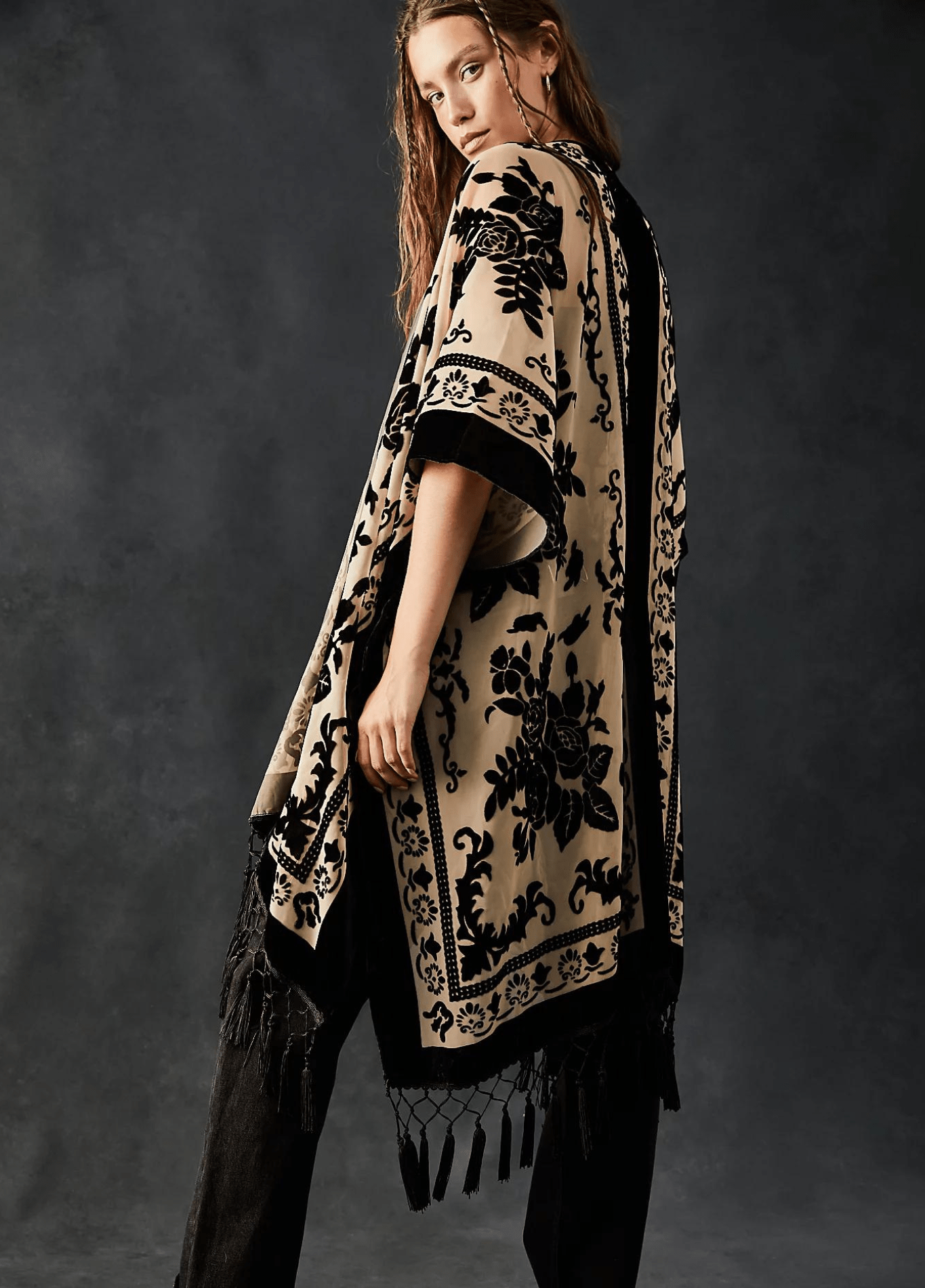 Veste kimono femme viscose motif pivoine crème/noir – Kuro
