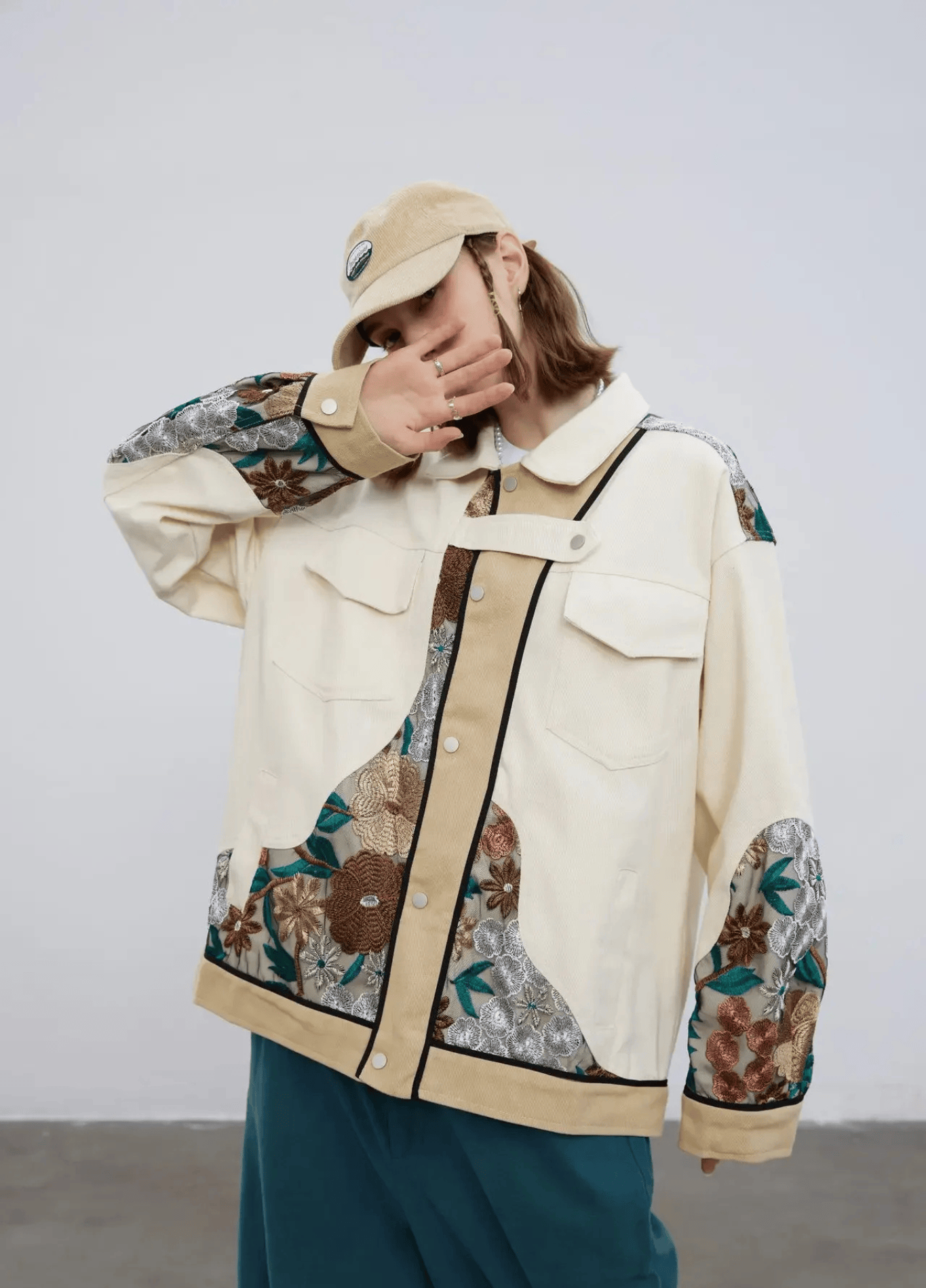 Veste kimono femme motif chrysanthème beige – Kiku Street