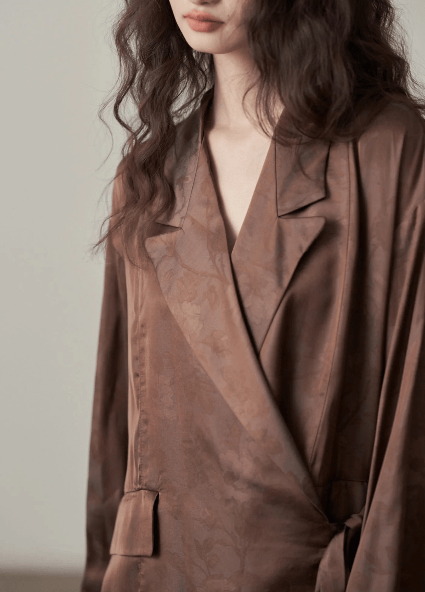 Veste kimono femme satinée marron chocolat – Kogecha